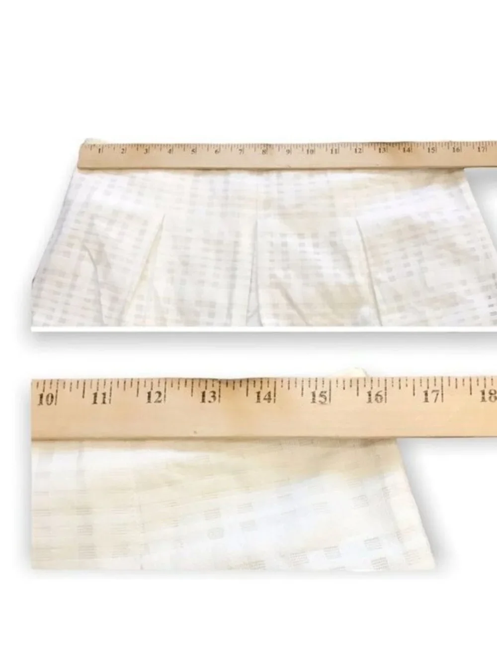 Vince white  checked pleated mini skirt, size 8 - Picture 9 of 10